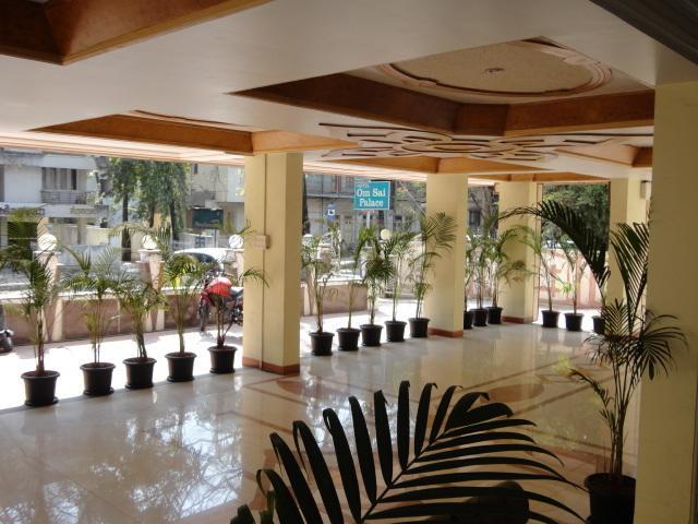Om Sai Palace Hotel Pune